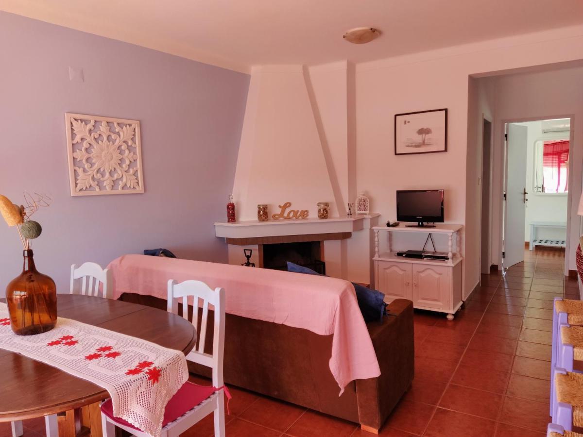 Apartamentos Bau-Doce Cercal do Alentejo ภายนอก รูปภาพ